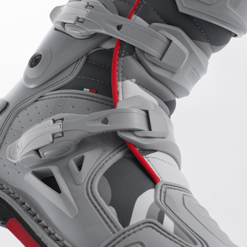 Gaerne MOTOCROSS/ENDURO Boots Fastback Endurance SNOW CAMO - Grey/Black/Red