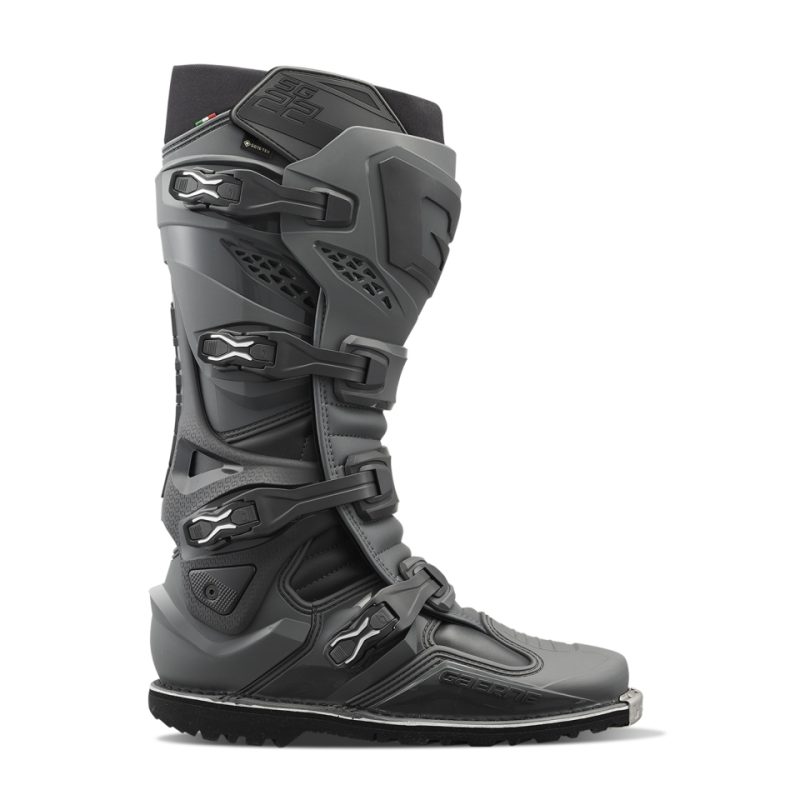 Gaerne MOTOCROSS/ENDURO Boots Model SG-22 GORE-TEX Enduro Battleship - Black