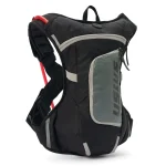 USWE Camel BAG MOTO Hydro 4 Carbon 1 USWE Camel BAG MOTO Hydro 4 Carbon - Black Moto/Bike capacity 3L fluid (4L backpack+3L fluid)